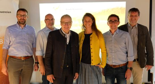 Das neu gewählte Präsidium des Verbands Private Brauereien Bayern e.V. (v.l.): Georg Böhm, Josef Lindner, Georg Rittmayer, Victoria Schubert-Rapp, Georg Bucher, Dominik Tapper. (Foto: Private Brauereien)