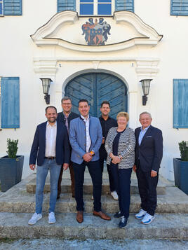 Im Präsidium wurden bestätigt (v.l.): Jörg Pott, Elmar Bentele, Martin Schimpf, Jens Geimer, Sabine Wiethaler-Dorn, gemeinsam mit Geschäftsführer Roland Demleitner